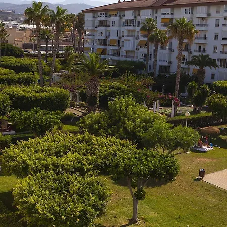 A 100m De Playa Piscina Y Todos Los Servicios
