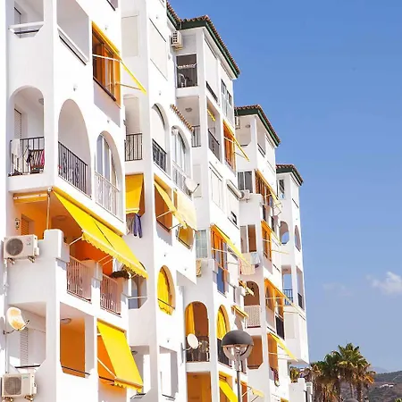 A 100m De Playa Piscina Y Todos Los Servicios Torrox